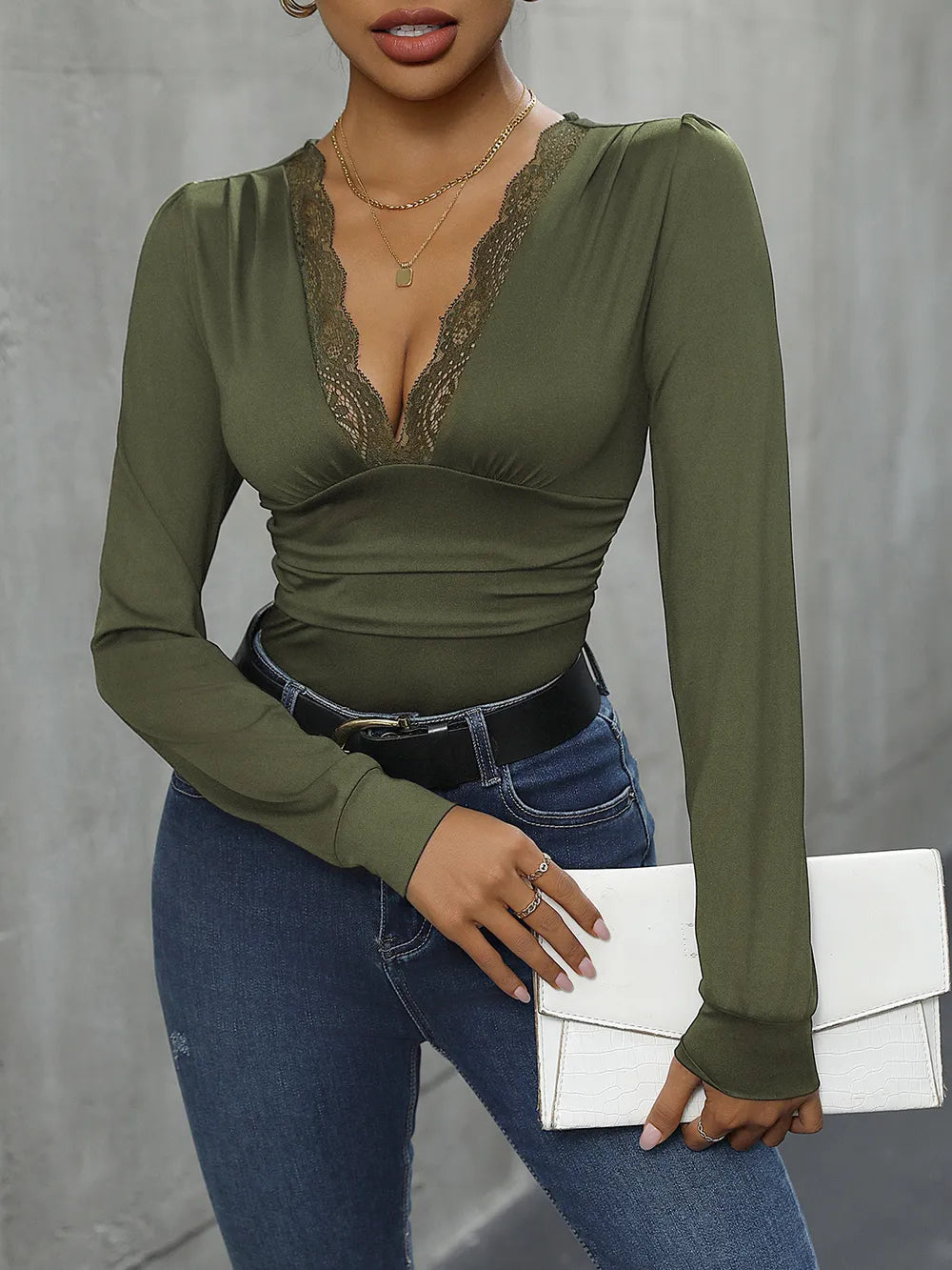 b2c5c2fb-fd49-4134-9e9f-fbef90410e15-Max